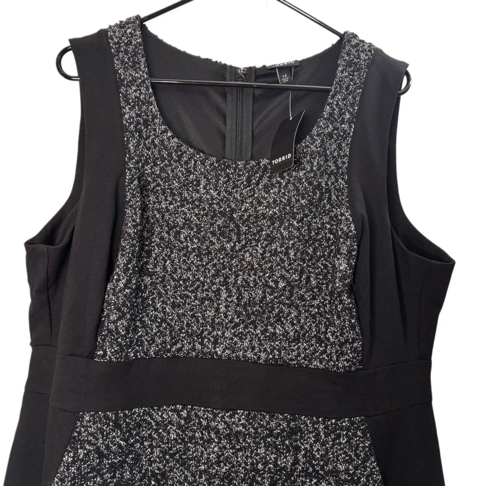 NWT Torrid Size 14 Black Boucle Contoured Panel Dress Sleeveless Career - Picture 4 of 7